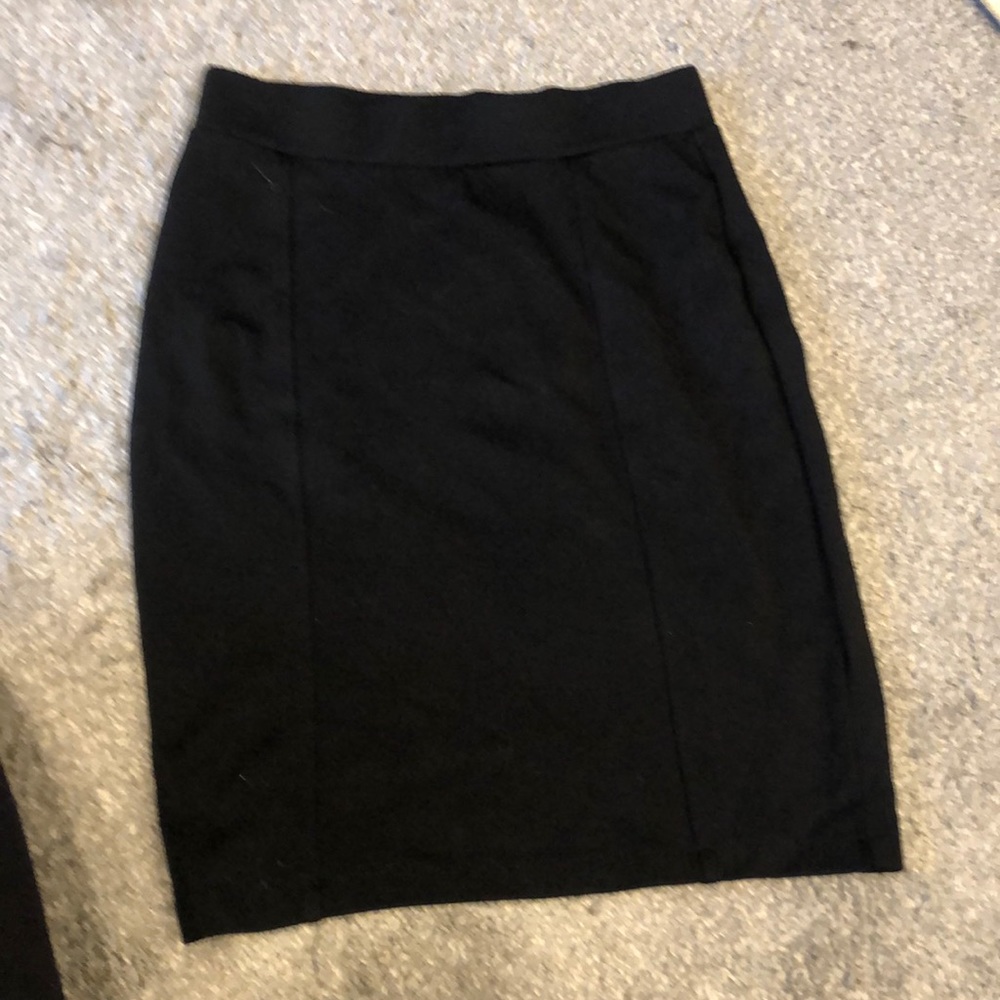 Black pencil skirt